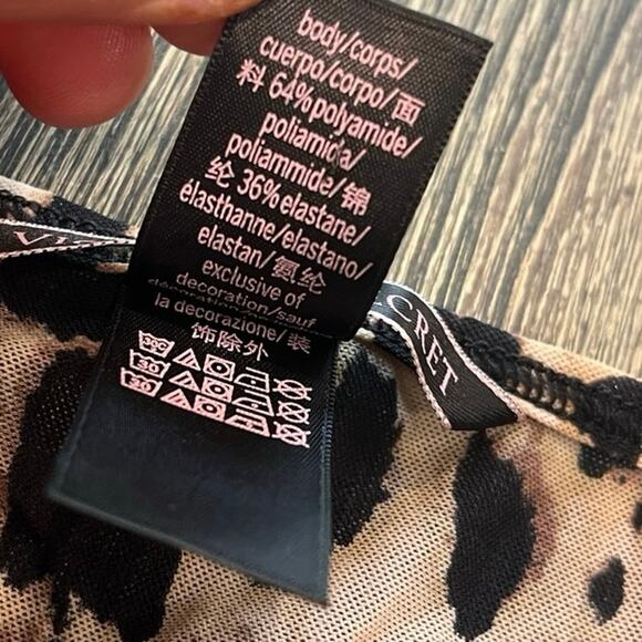 Victoria’s Secret Leopard Print Semi Sheer Mesh Top Long Sleeve Multicolor Sz S - Picture 4 of 4